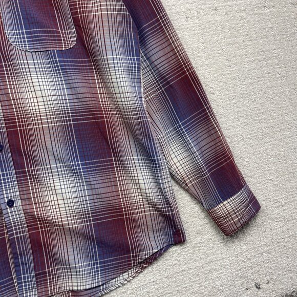 Mountain Equipment Co-op MEC light Hiking Button Shirt Men L Plaid Red / Blue - Picture 4 of 13